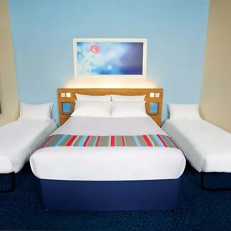 Travelodge Broadway Plaza 3*