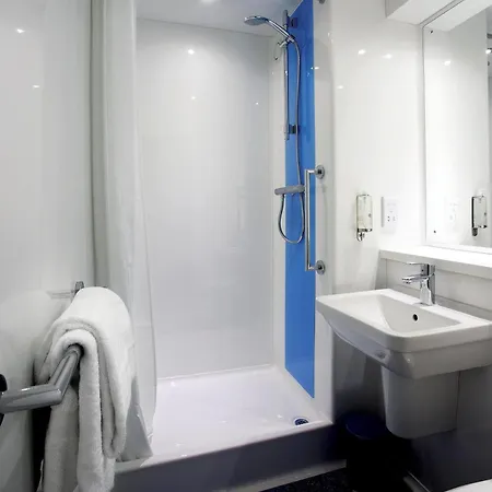 Travelodge Broadway Plaza Отель