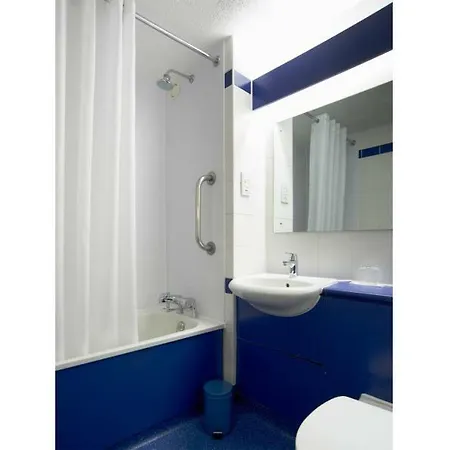 Travelodge Broadway Plaza